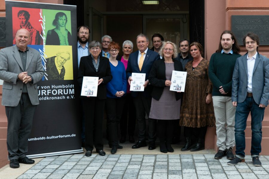 Gruppenbild - Humboldt Kulturforum zum Grundschulwettbewerb